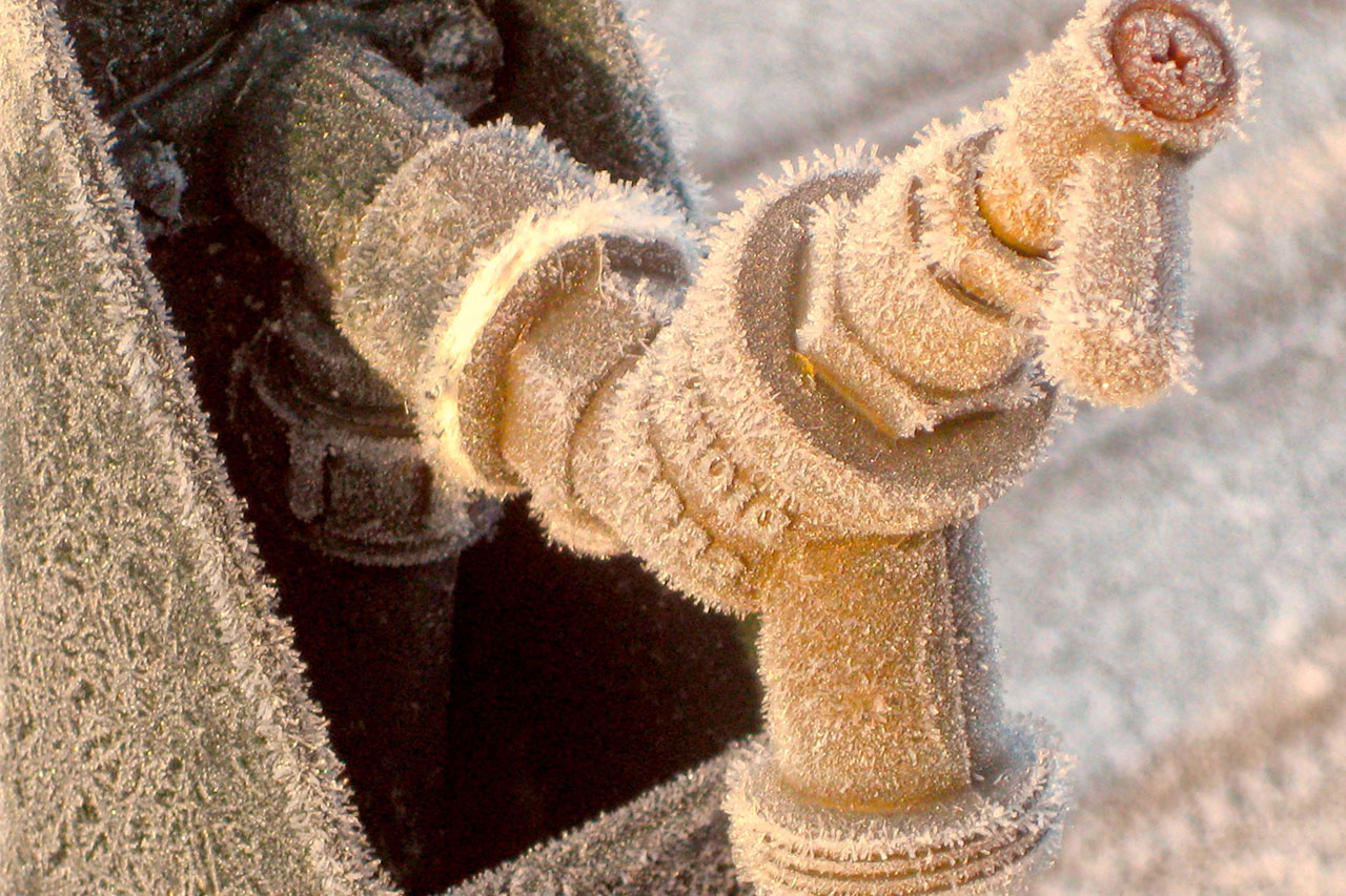 Зимний водопровод на даче из колодца своими руками. Пошаговая инструкция, фото и видео